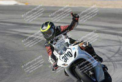 media/Dec-07-2025-CVMA (Sun) [[3e7d2de5dc]]/Race 7-Formula Lightweight Twins Shootout/